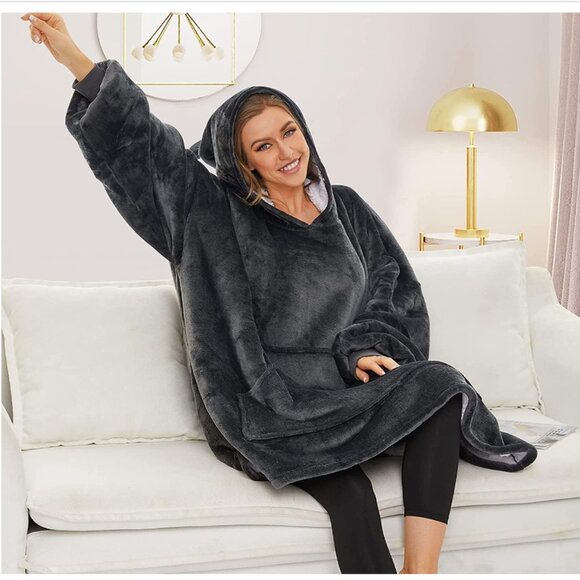 THREE POODLE Wearable Blanket Hoodie, Oversized Sherpa Blanket Sweatshirt - Picture 5 of 7